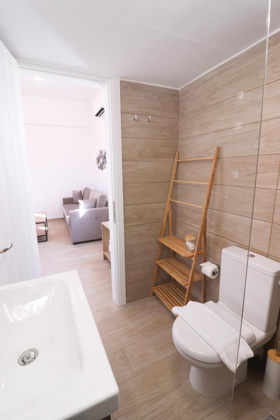 Emilia Suites 埃尔莫波利斯 外观 照片