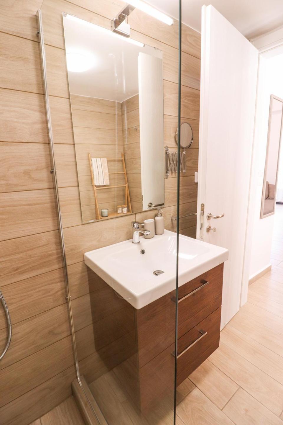 Emilia Suites 埃尔莫波利斯 外观 照片
