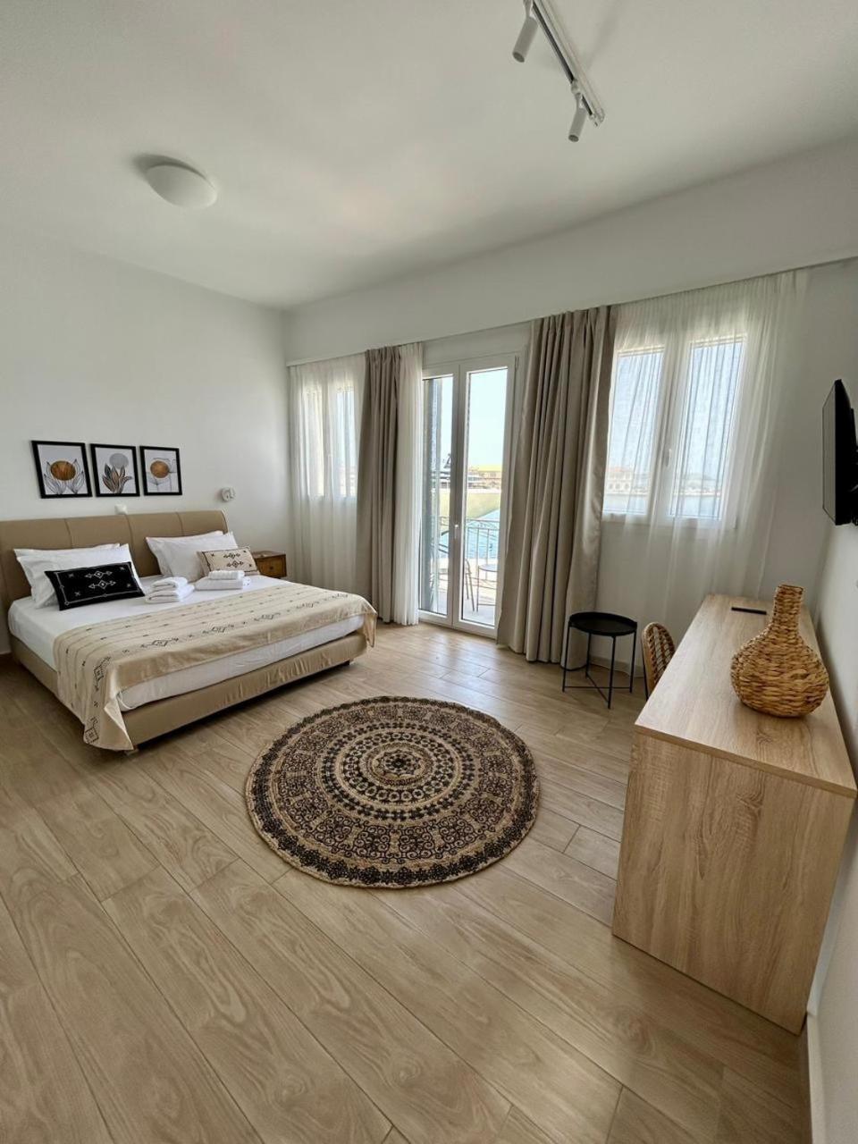 Emilia Suites 埃尔莫波利斯 外观 照片