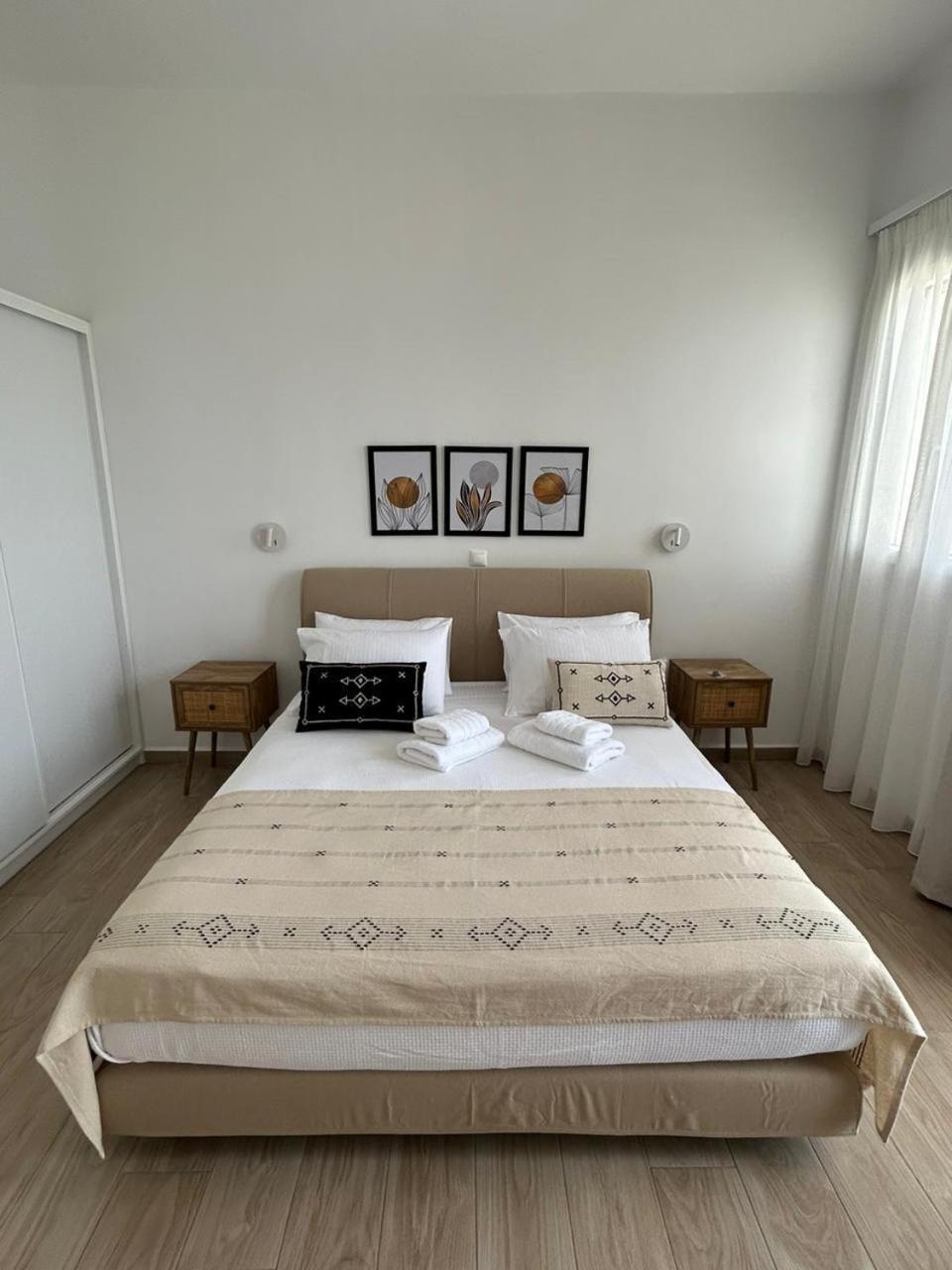 Emilia Suites 埃尔莫波利斯 外观 照片