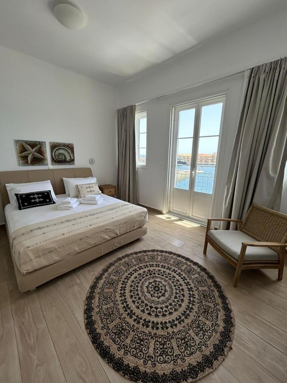Emilia Suites 埃尔莫波利斯 外观 照片